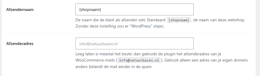 Instellingen voor afzendernaam en afzenderadres van de reviewmail